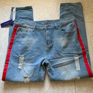 ROMWE JEANS  Size 36 NWT Distressed